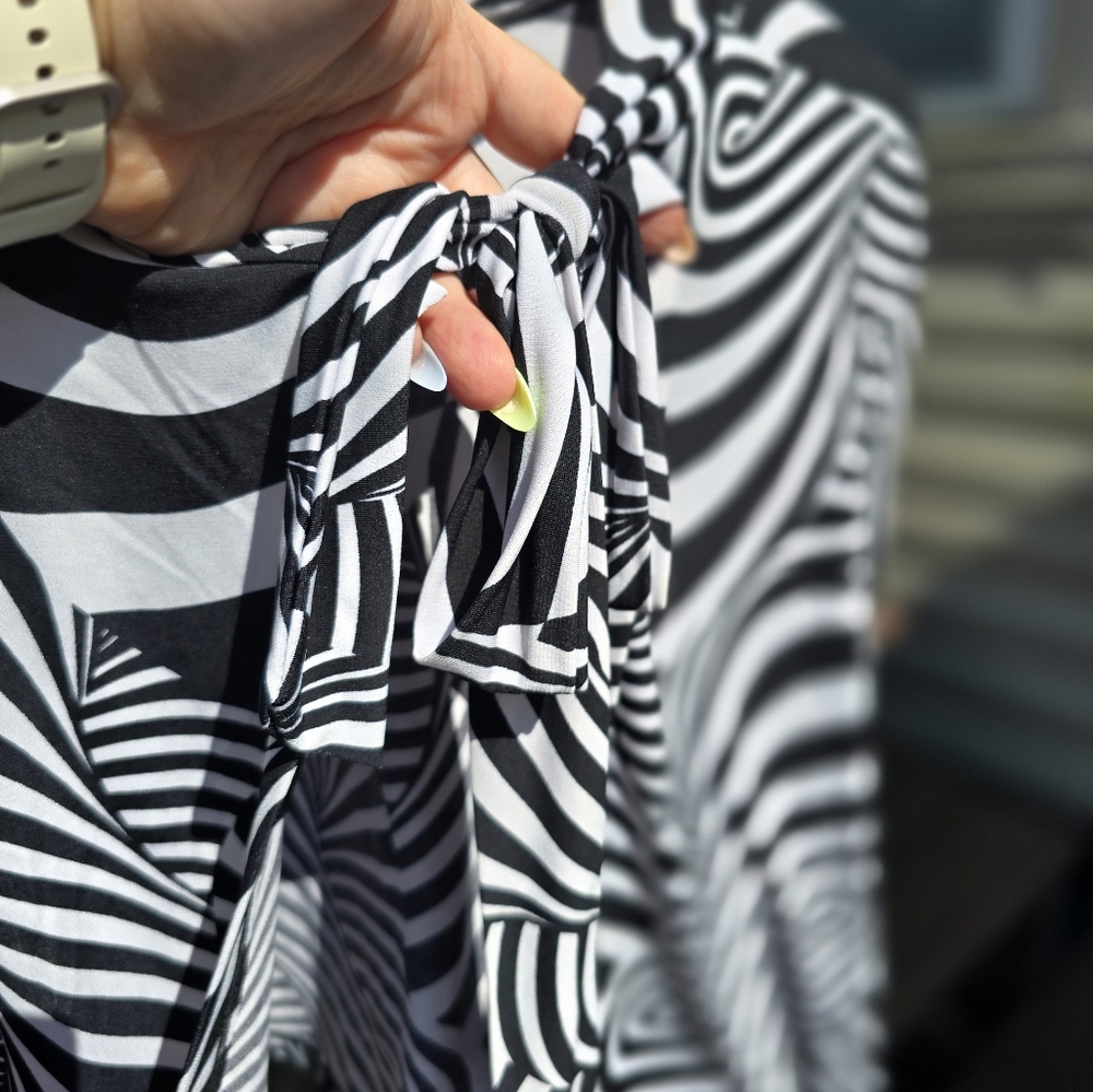 Stylish Black and White Pantsuit